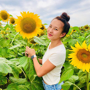 Meet your Posher, Emilie